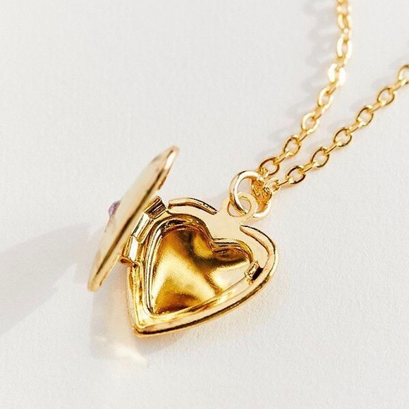 Free People Jewelry - NEW Free People Vintage Heart Locket Necklace Gold